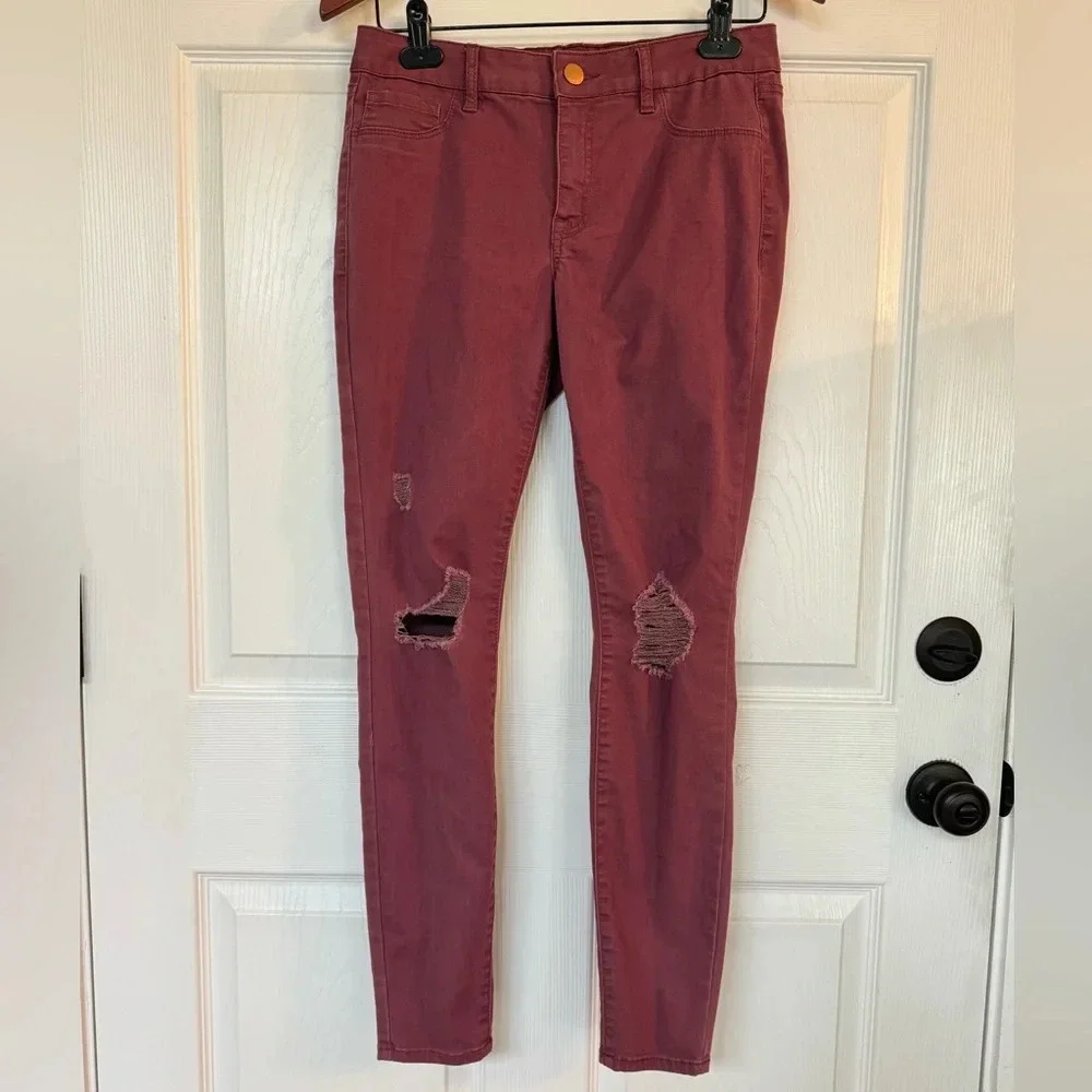 REFUGE Distressed Mauve Skinny Jeans - Size 8